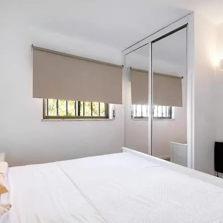 Апартаменты Blue Wave Escape -t1 Perto Da Com Varanda Албуфейра