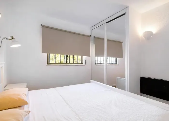 Lejlighed Blue Wave Escape -t1 Perto Da Com Varanda Albufeira